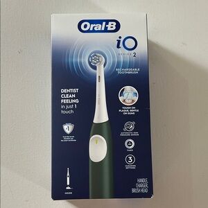 Oral-B iO Series 2 Rechargeable Toothbrush - Green/White